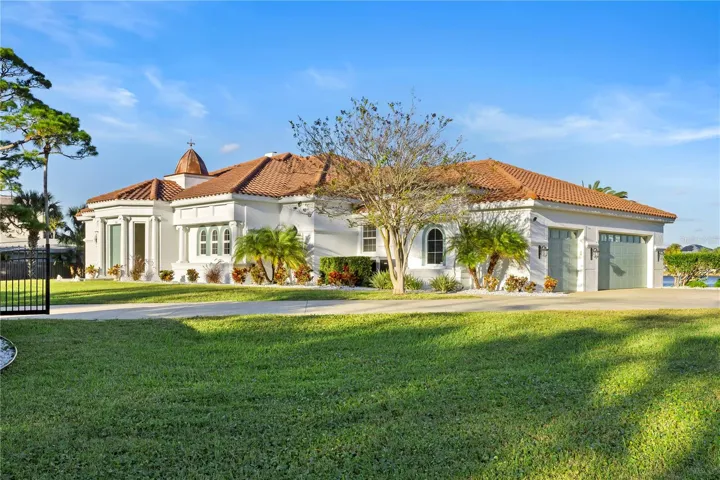 660 Lambert Ave: The Ultimate Intracoastal Private Sanctuary