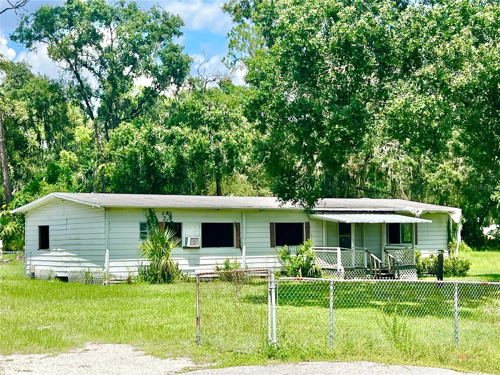 Beautiful property in a quiet, serene neighborhood!