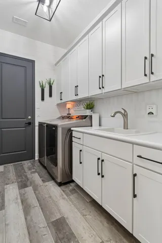 Upgraded Laundry Room
