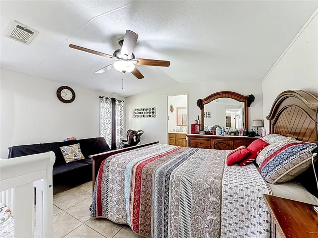 OWNERS ROOM