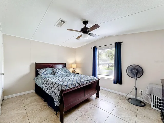 SECOND ROOM