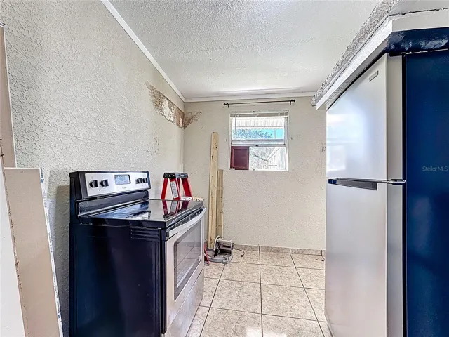 STUDIO/ BEDROOM 3
