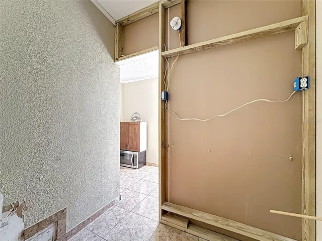 STUDIO/ BEDROOM 3