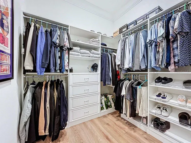 Master closet #2