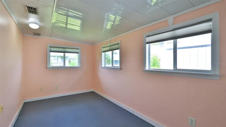 Office/Den off of primary bedroom.
