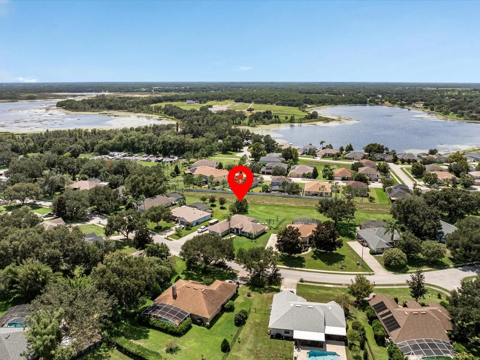 Quiet Neighborhood - No Rear Neighbors - Surrounded by Lakes!
