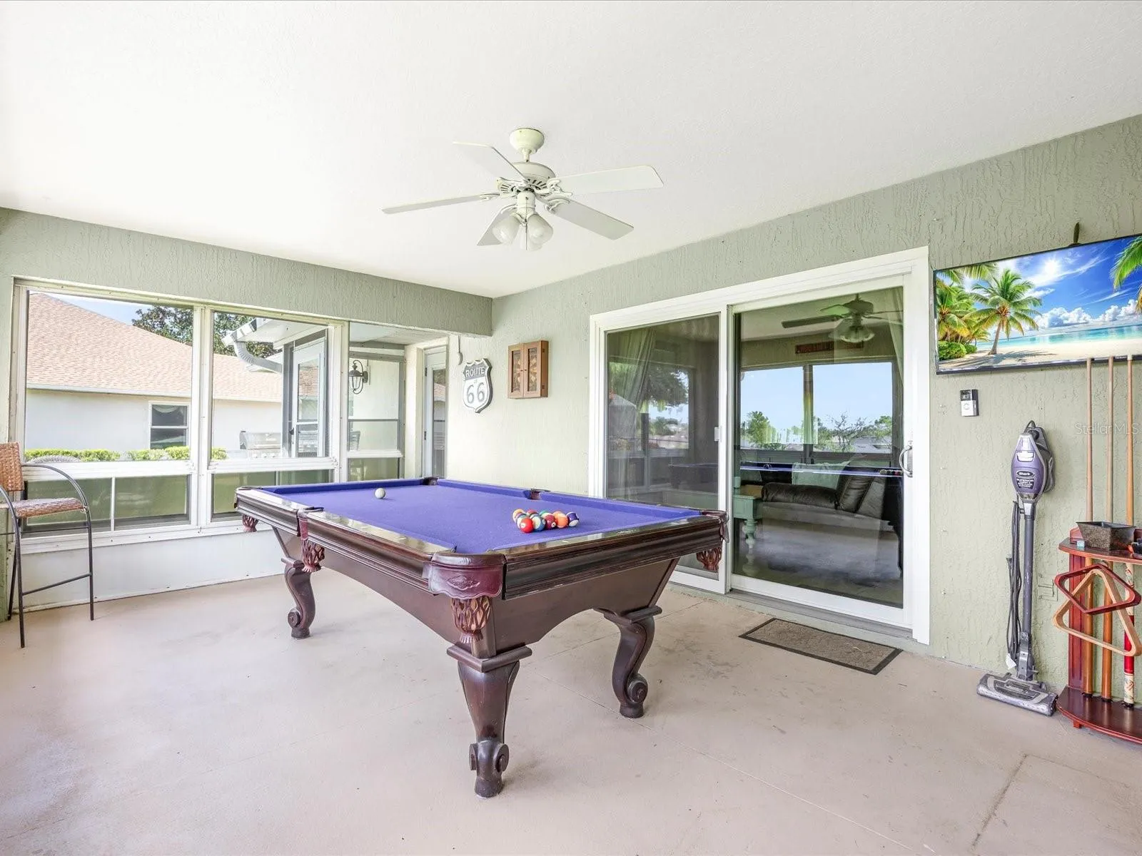 Room on Lanai for a Pool Table