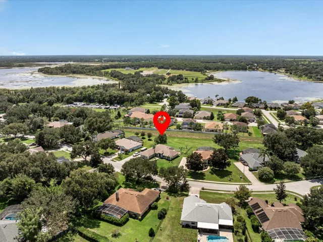 Quiet Neighborhood - No Rear Neighbors - Surrounded by Lakes!
