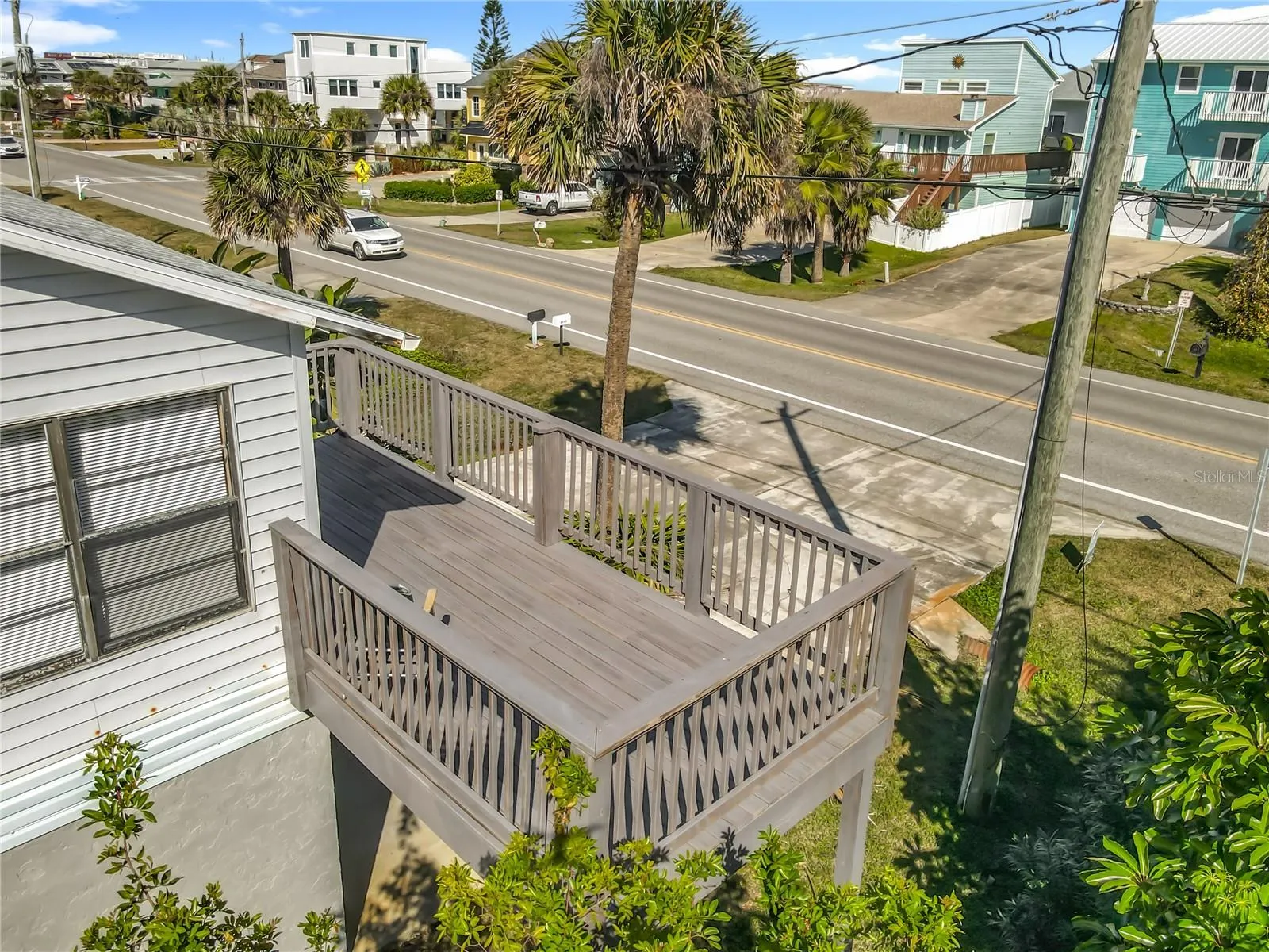 balcony has ocean peek
