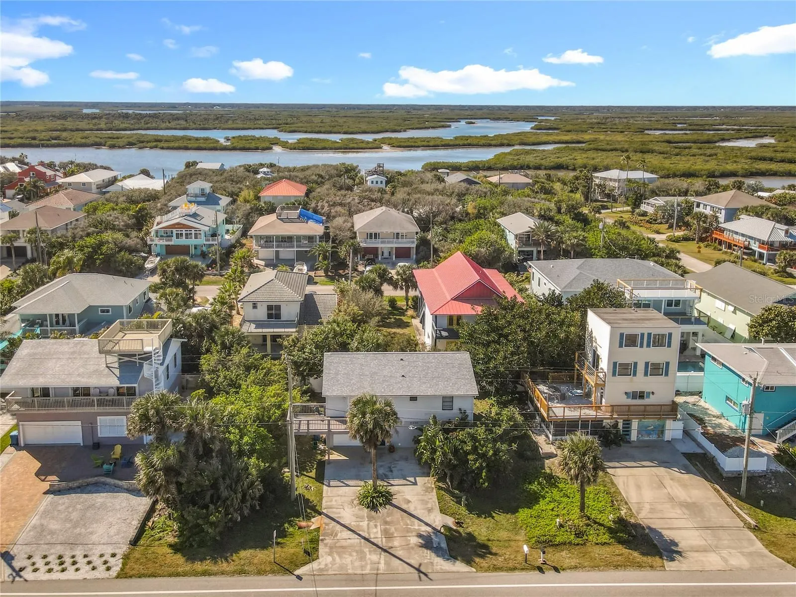 one block to ocean and 3 blocks to Intracoastal system
