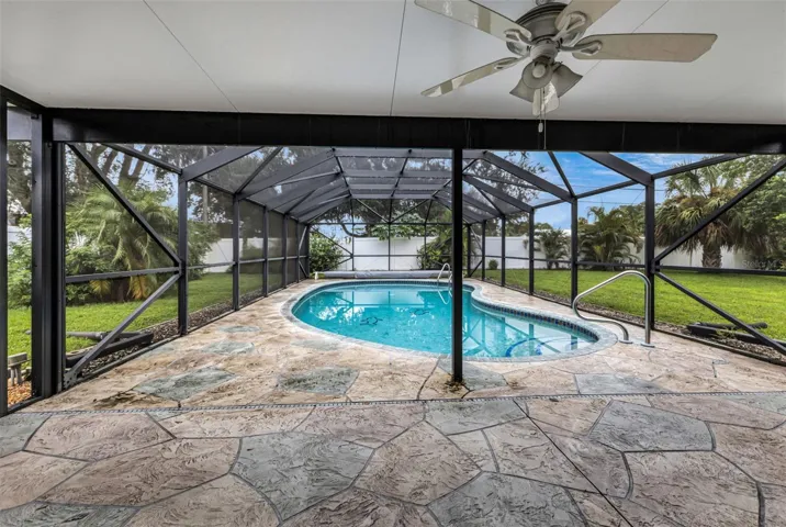 Expansive covered lanai