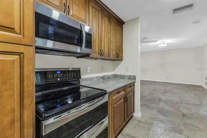 Upgraded double oven, chefs dream