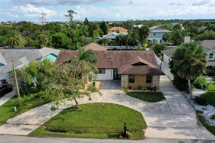 Circular driveway