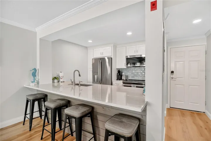 Kitchen with Eat in Counter