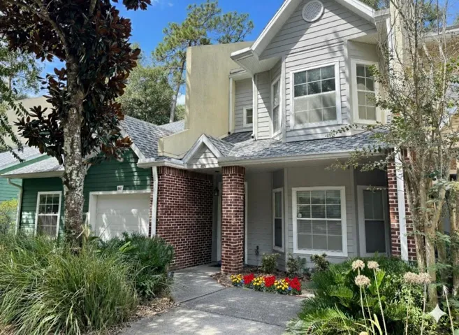5067 NW 1st Place