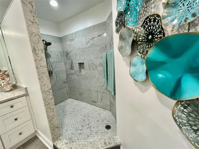 Walk in shower