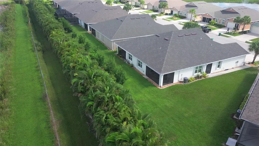 Villa Side