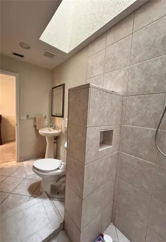 PRIMARY DOWNSTAIRS BEDROOM BATH