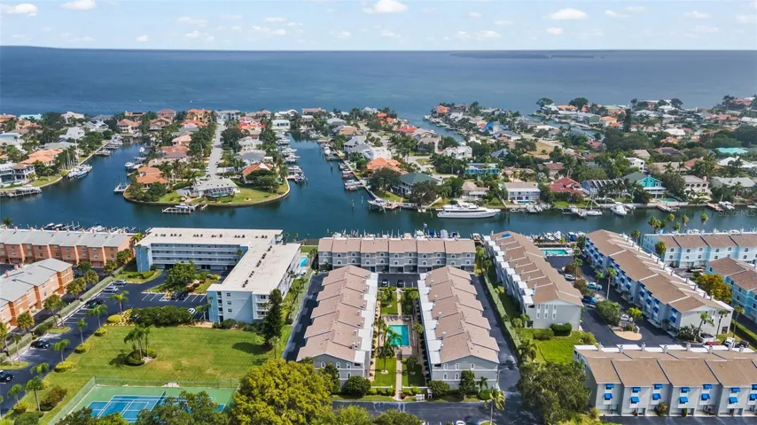 ARIAL VIEW OF TOWHHOMES
