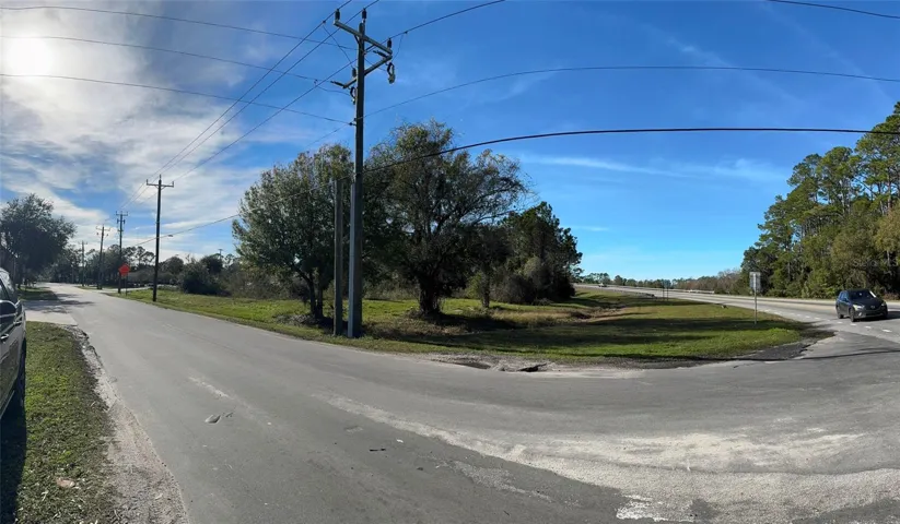 E Woodland &amp; SR 100 W