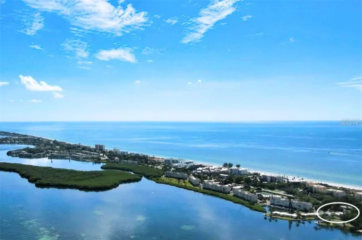 Beautiful Windward Bay on Longboat Key