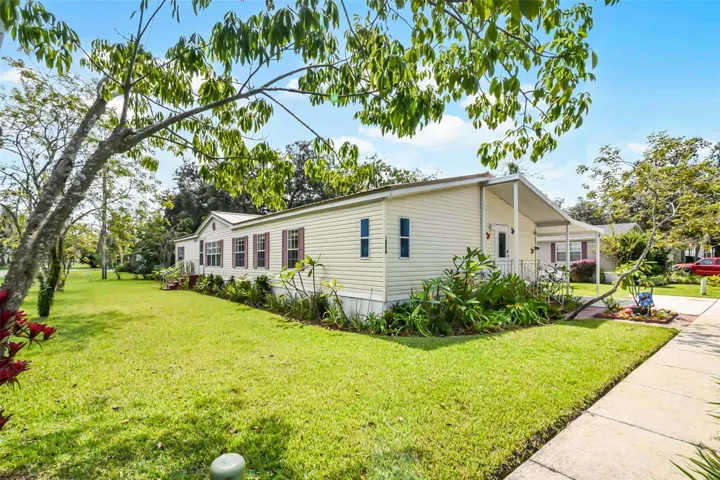 Convenient Front and Side Entry Locations!