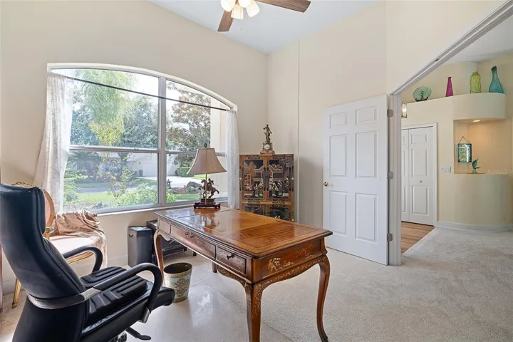 Off Front Entrance w/Large Window