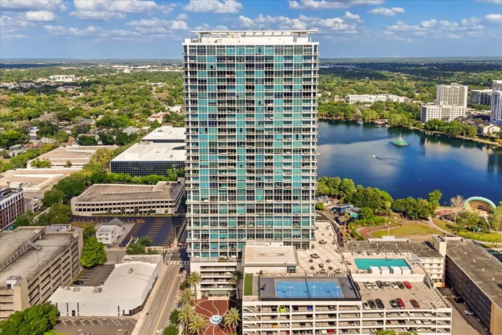 The VUE with Lake Eola and basketball/tennis courts and pool