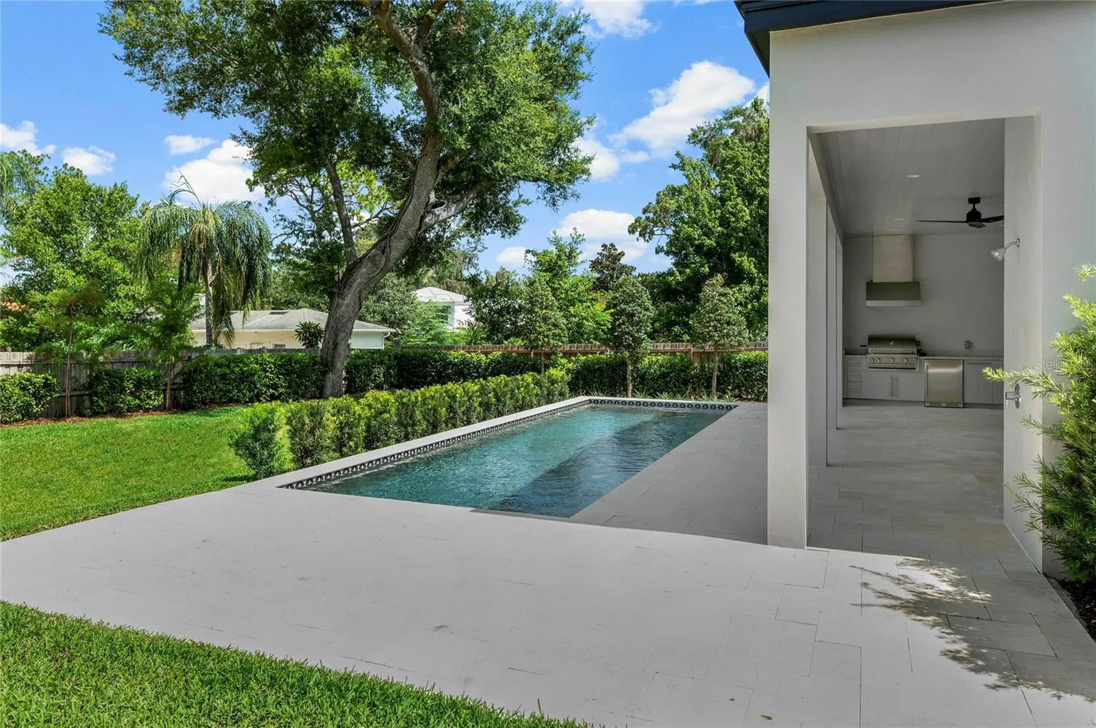 Lanai/Pool