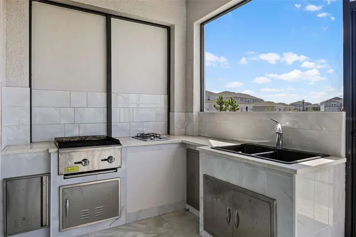Summer Kitchen