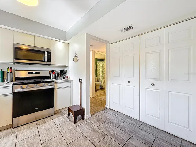 Lots of closet space