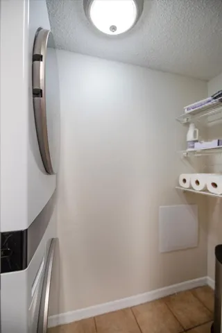 kitchen pantry/laundry