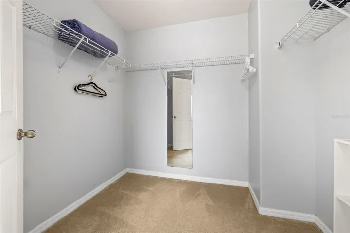 walk in closet Master bedroom