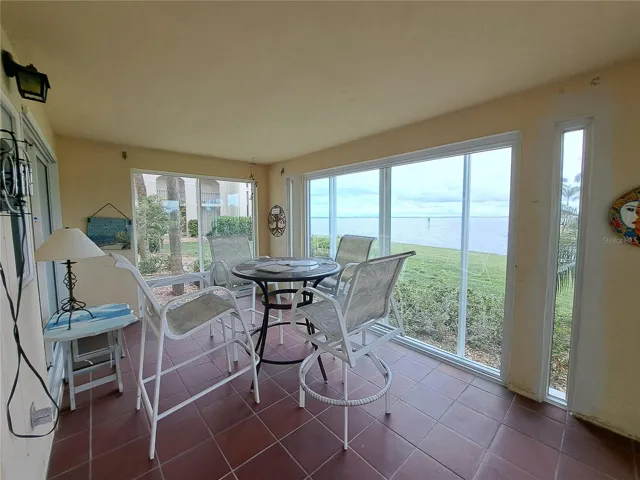 Large Lanai with fantastic Harbor views.