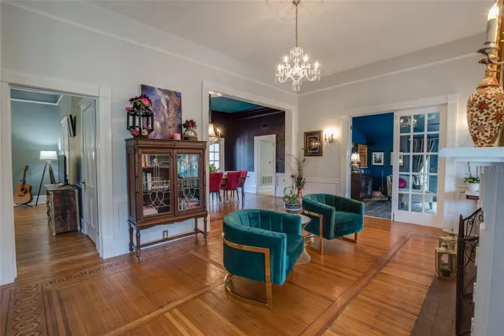 Elegant foyer