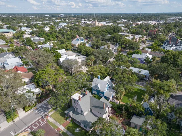 Arial view proximity to Downtown Tarpon Springs
