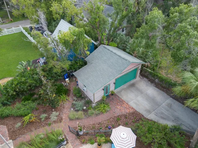 Detached garage with climate control workshop