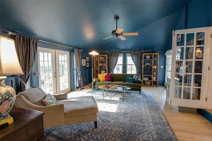 Sophisticated living room