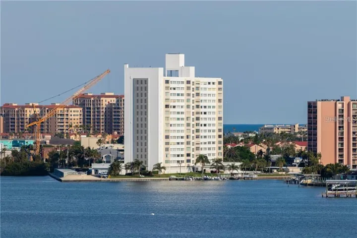 Welcome to 31  Island Way