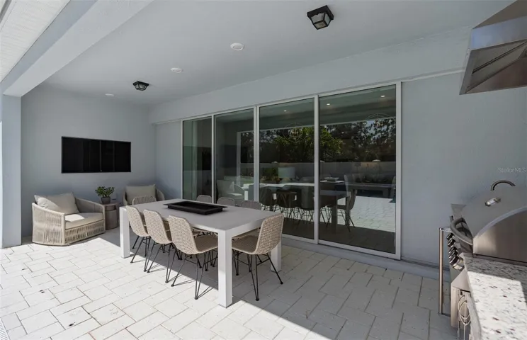 Actual home photo. Colors, finishes, textures and options may appear differently in person due to variations in monitors and viewing devices.