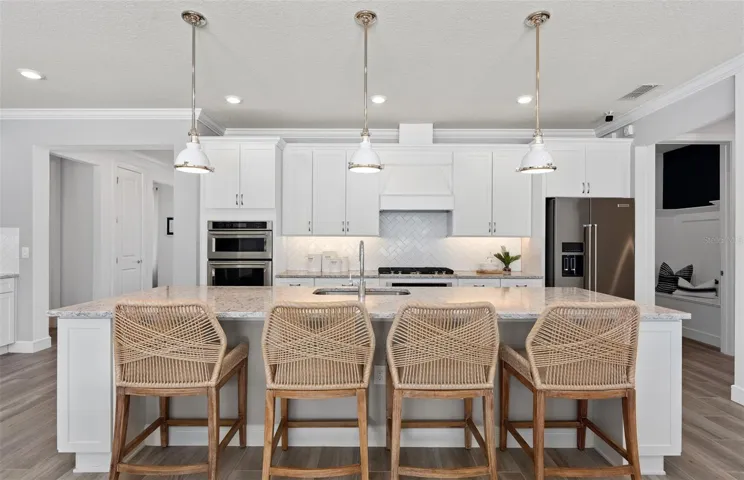 Actual home photo. Colors, finishes, textures and options may appear differently in person due to variations in monitors and viewing devices.