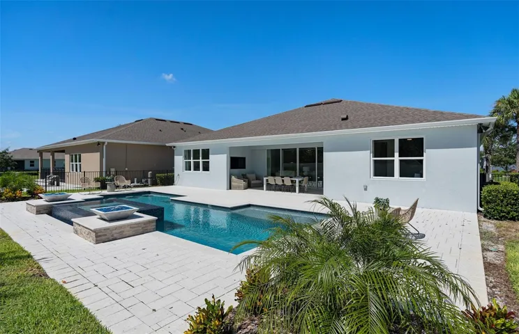 Actual home photo. Colors, finishes, textures and options may appear differently in person due to variations in monitors and viewing devices.