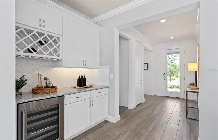 Actual home photo. Colors, finishes, textures and options may appear differently in person due to variations in monitors and viewing devices.