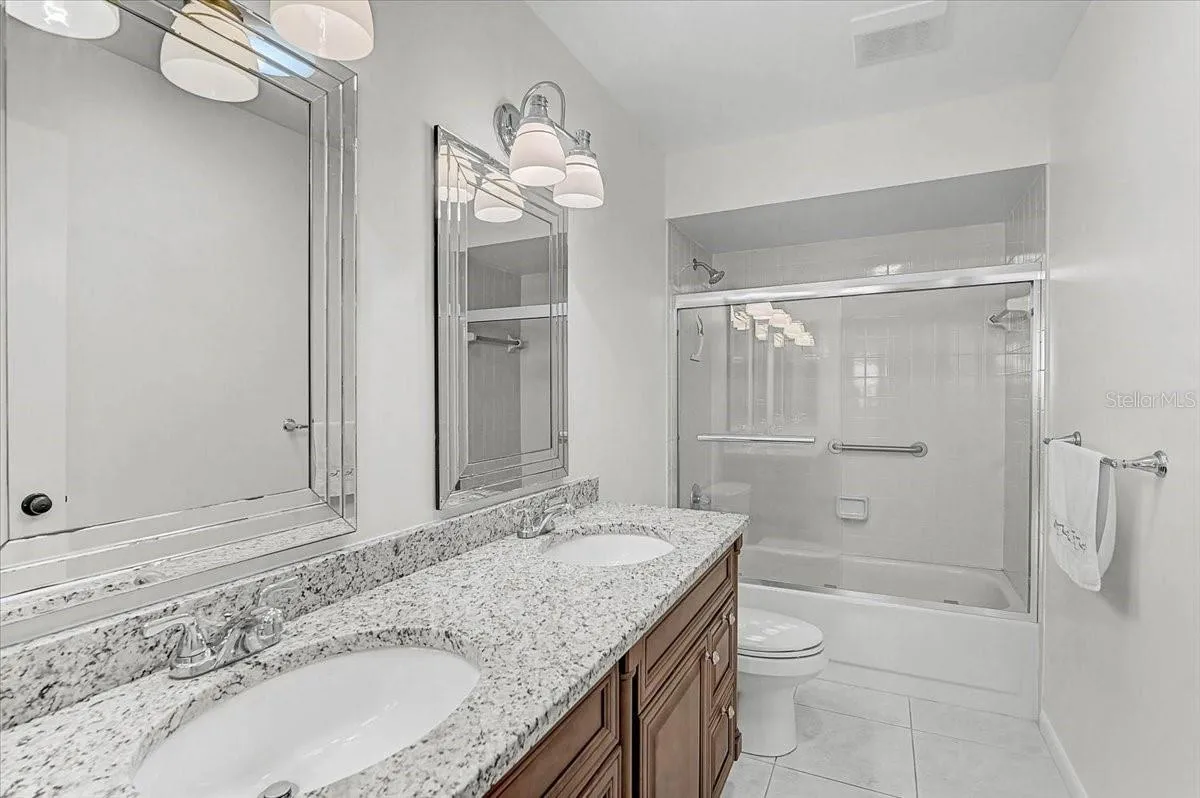 2nd Bathroom
