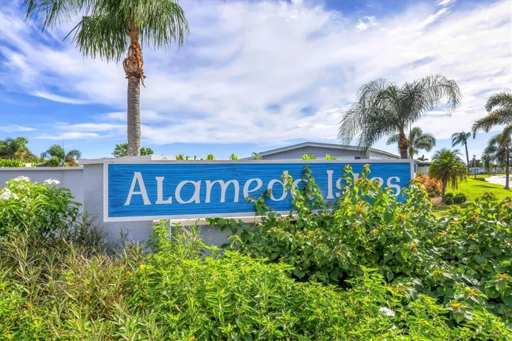 Entrance Sign to Alameda Isles.