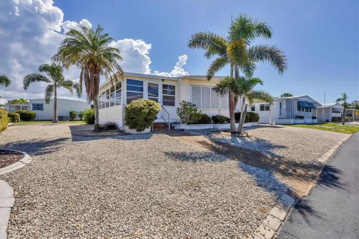 Front View & Family Room Entrance.