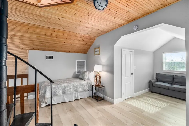 loft bedroom