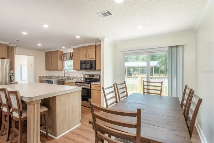 Kitchen/Dining