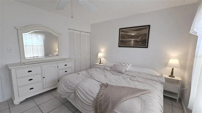 Master bedroom-king
