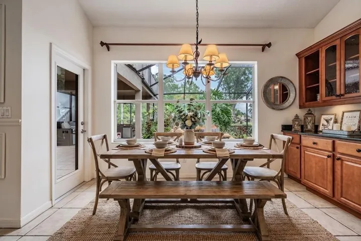 Virtually staged Kitchen Nook